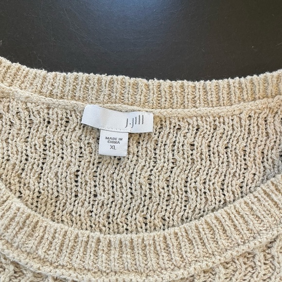 J.Jill fringe bottom sweater.  Oatmeal XL - Picture 3 of 3